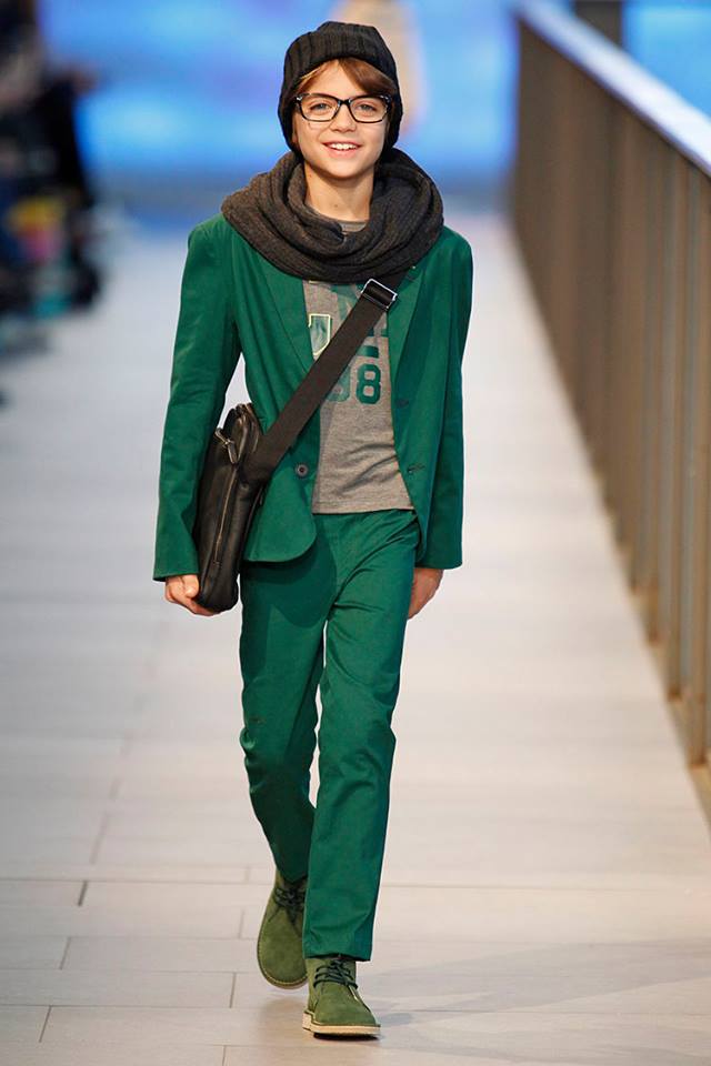 Pisamonas en Barcelona Fashion 2014 botas safari pisacacas para niños verdes Pisamonas en Barcelona Fashion 2014 botas safari pisacacas para niños verdes