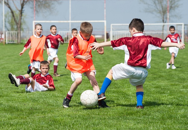 El deporte y los niños en Pisamonas El deporte y los niños en Pisamonas